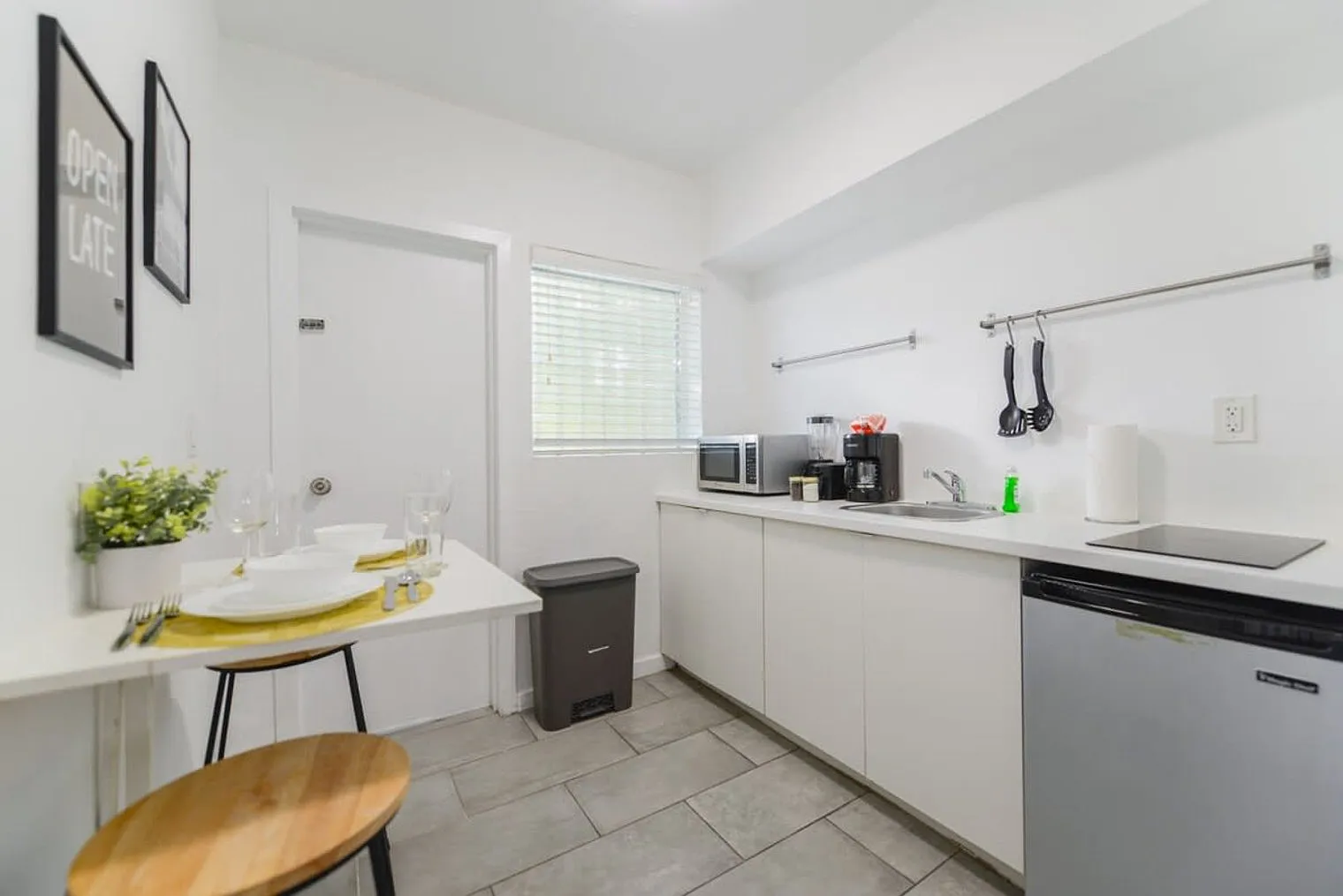 Studio, 1.0 bath, 398 sqft, $1,319 — Photo 3