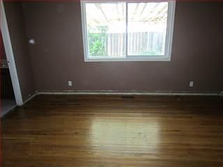 5th image of 3231 Moreno Ave