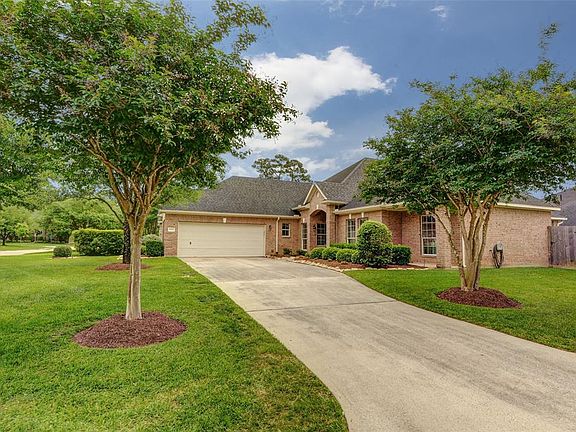 Plenty of Room for friends and family to park when they come to visit!