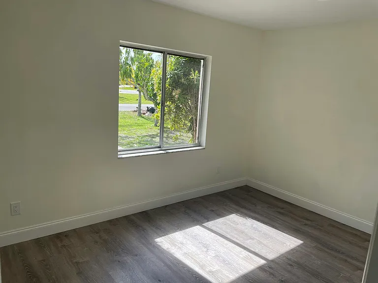 16841 Juanita Ave #D — Photo 11