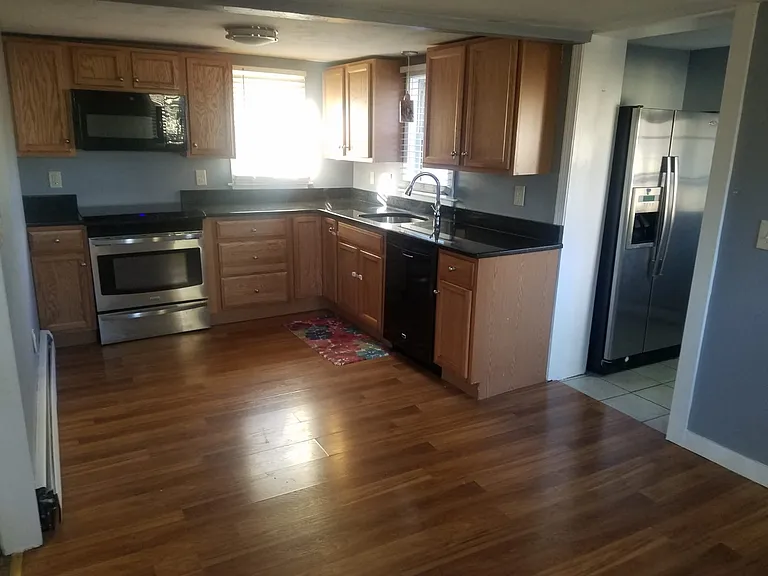 11 Lambs Grv — Photo 9