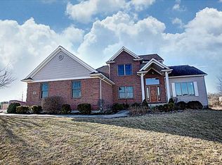 585 E Mason Rd, Sidney, OH 45365