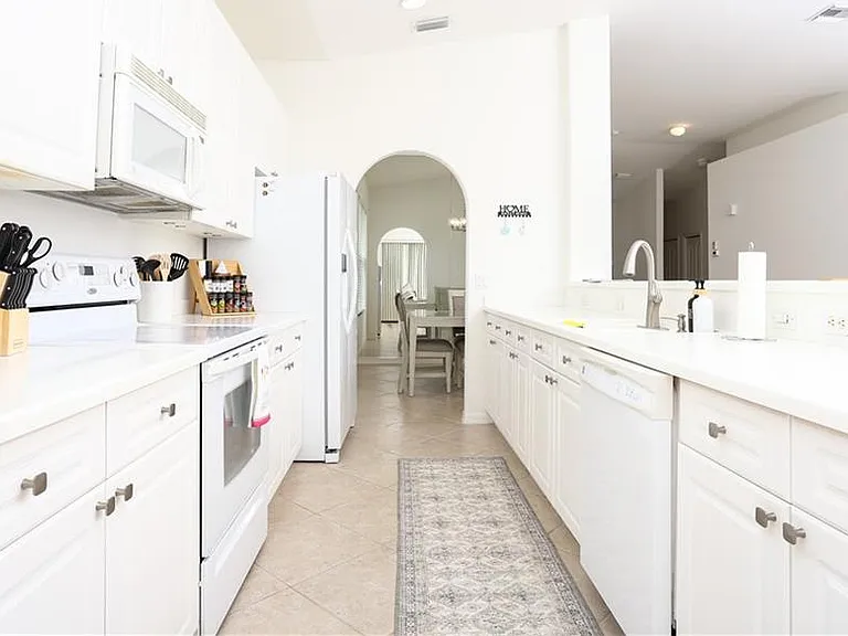 1937 Crestview Way #171 — Photo 11