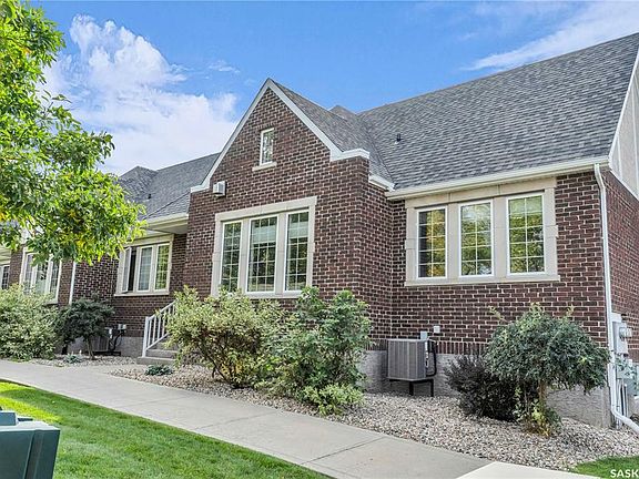 3rd image of 1637 Canterbury Ln