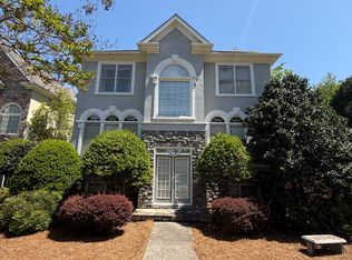 2470 Vivian Cir, Decatur, GA 30030