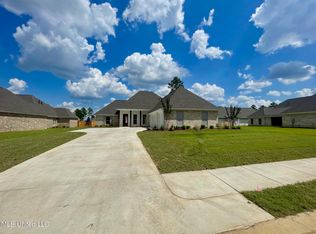 265 Kingswood Pl, Madison, MS 39110