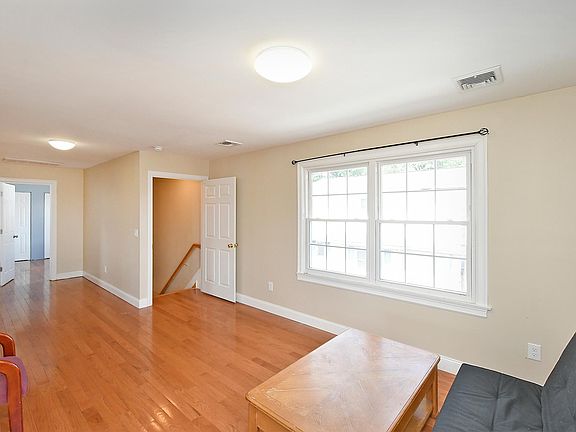 5th image of 571 Central Ave