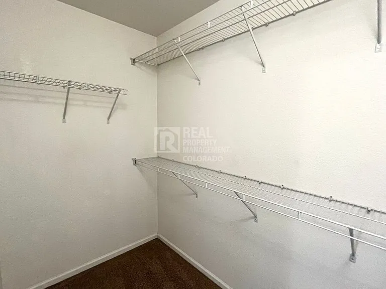 2158 Creekridge Point — Photo 9