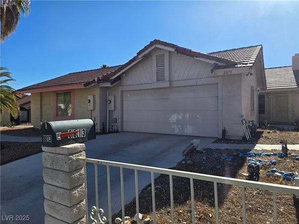 8813 Pavia Dr, Las Vegas, NV 89117