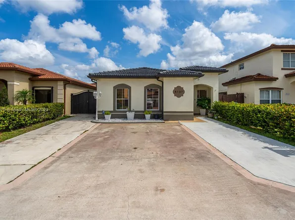 8137 NW 199th Ter, Hialeah, FL 33015