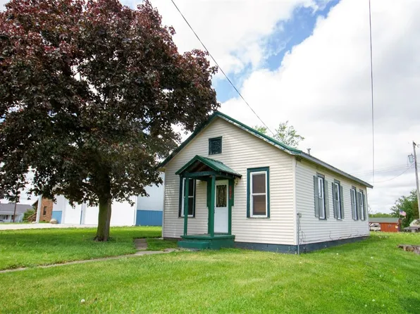 807 E Wood St, Paris, IL 61944