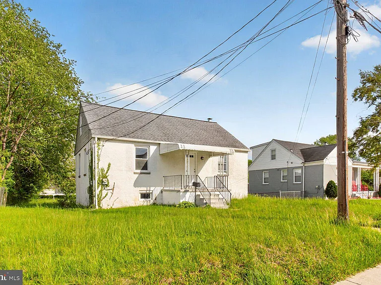 3303 Fairview Rd — Photo 20