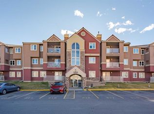 1234 N Edenwold Hts NW #34, Calgary, AB T3A3T5