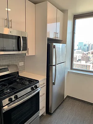 Rented by The Dermot Realty Management Company | media 27