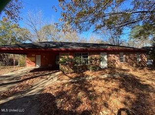 952 Palm St, Jackson, MS 39212