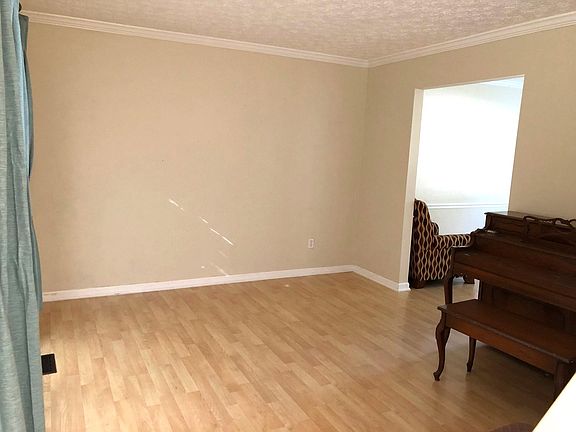 2nd image of 6092 Landsbury Ct