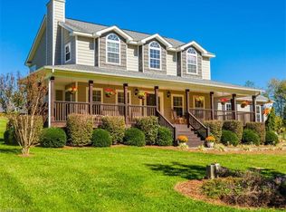 32 Denise Ln, Fletcher, NC 28732