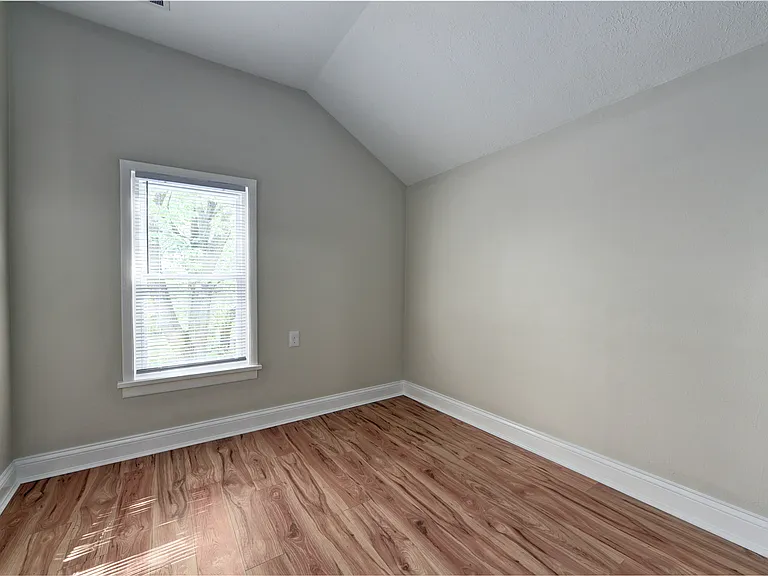1603 Newman Ave #UP — Photo 16
