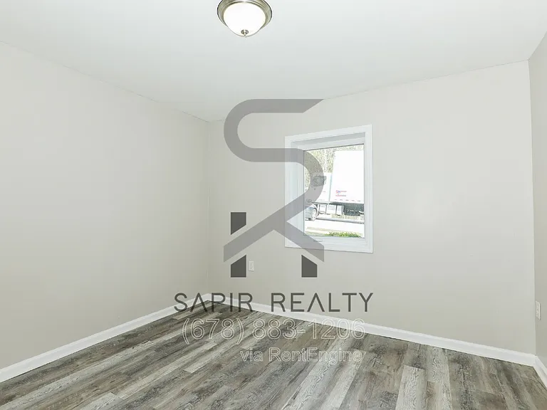 166 Anderson Ave NW #B13 — Photo 6