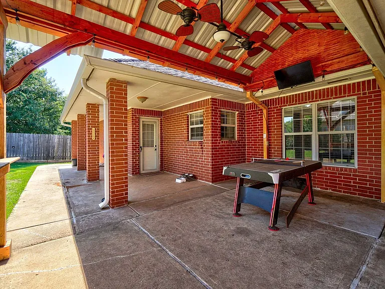1209 SW 113th St — Photo 32