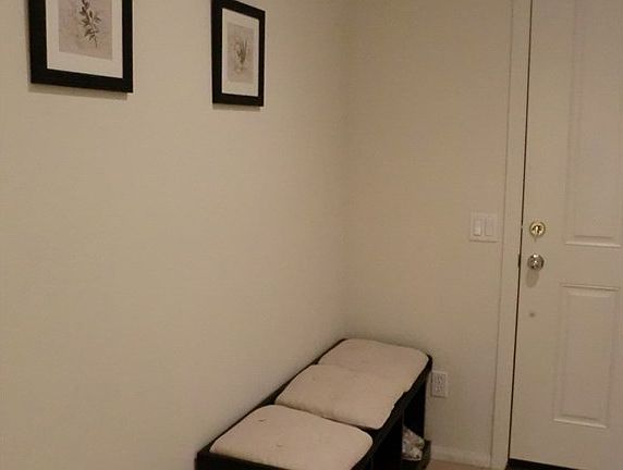 3rd image of 10580 Acacia Ln
