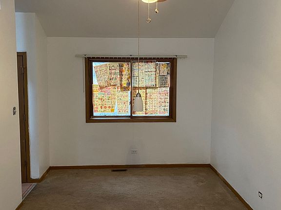 3rd image of 6032 Old Creek Ln