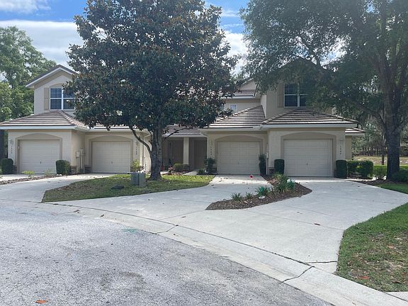 3rd image of 1563 W Sweet Oaks Ct