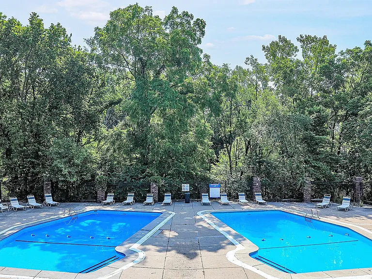 Brandywine Crossing Apartments — Photo 5