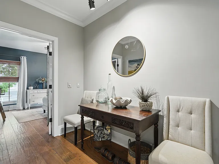 221 E Park Ave — Photo 44