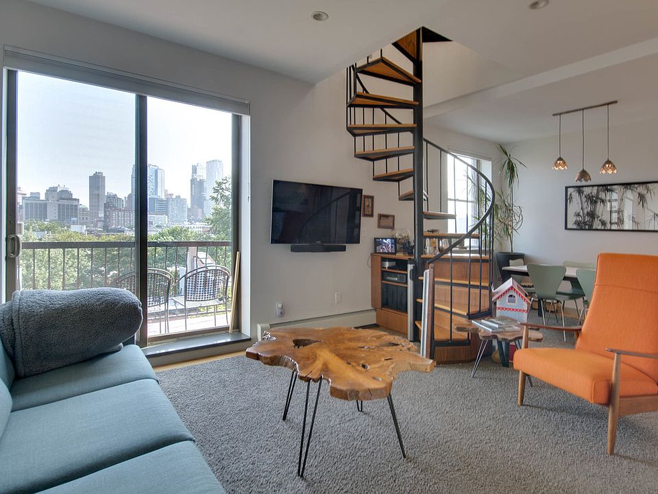 1st image of 344 De Graw St #6D