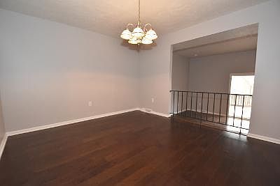 Dining Room pic 1