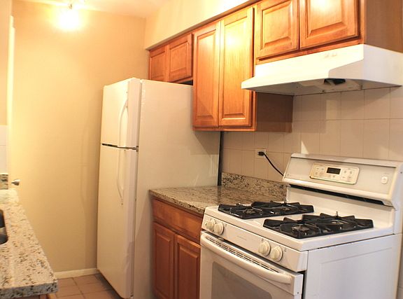 5th image of 1075 Higgins Quarters Dr APT 207