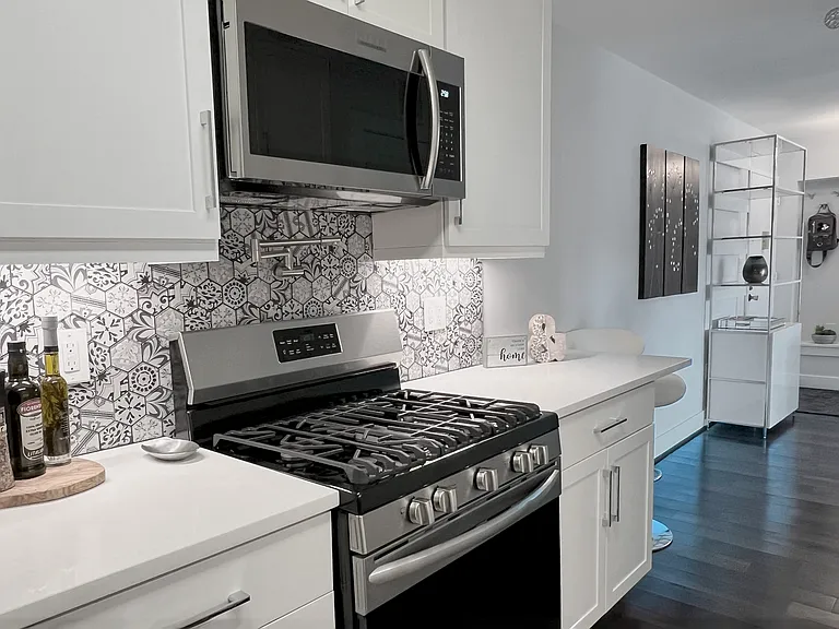 700 7th St SW #612 — Photo 9