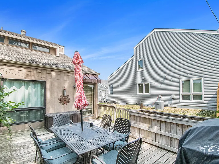 3123 S 144th Ave — Photo 19