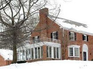 1401 Coraopolis Heights Rd, Coraopolis, PA 15108