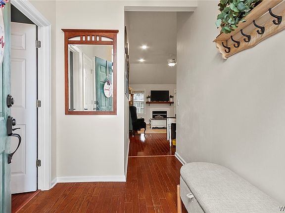 3rd image of 4604 Madison Cir