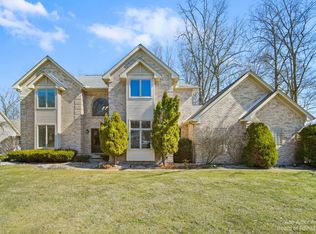 27165 John Dr, New Boston, MI 48164