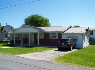 1025 Stenton Ln, Marion, VA 24354