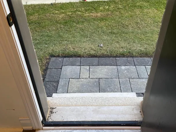 1305 Farmstead Dr #Basement, Milton, ON L9E 1K9