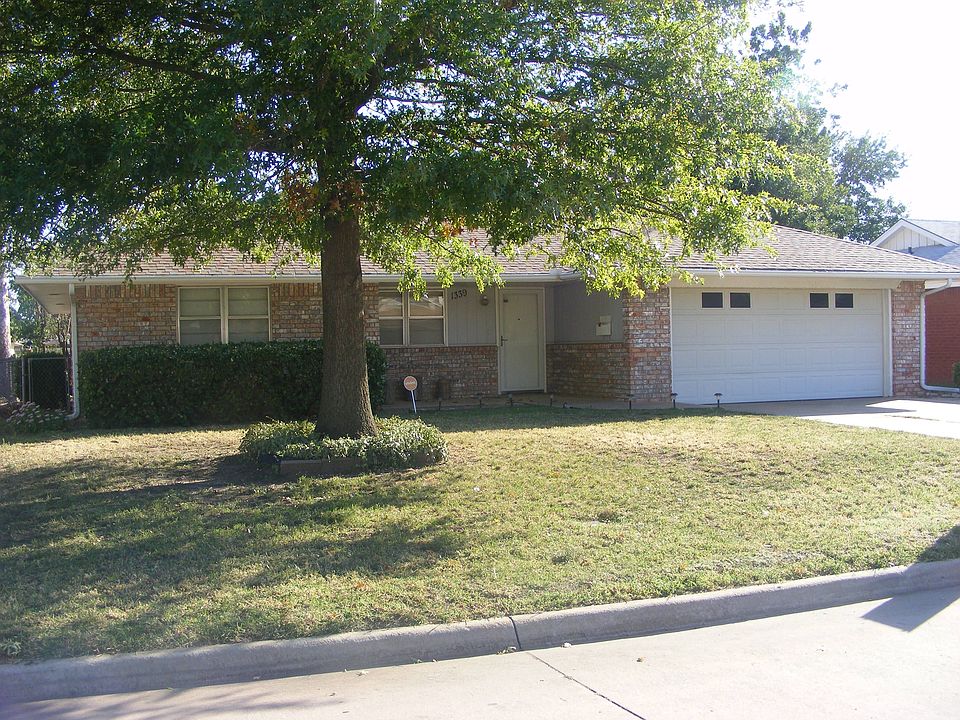 1st image of 1339 E Cherry Ave