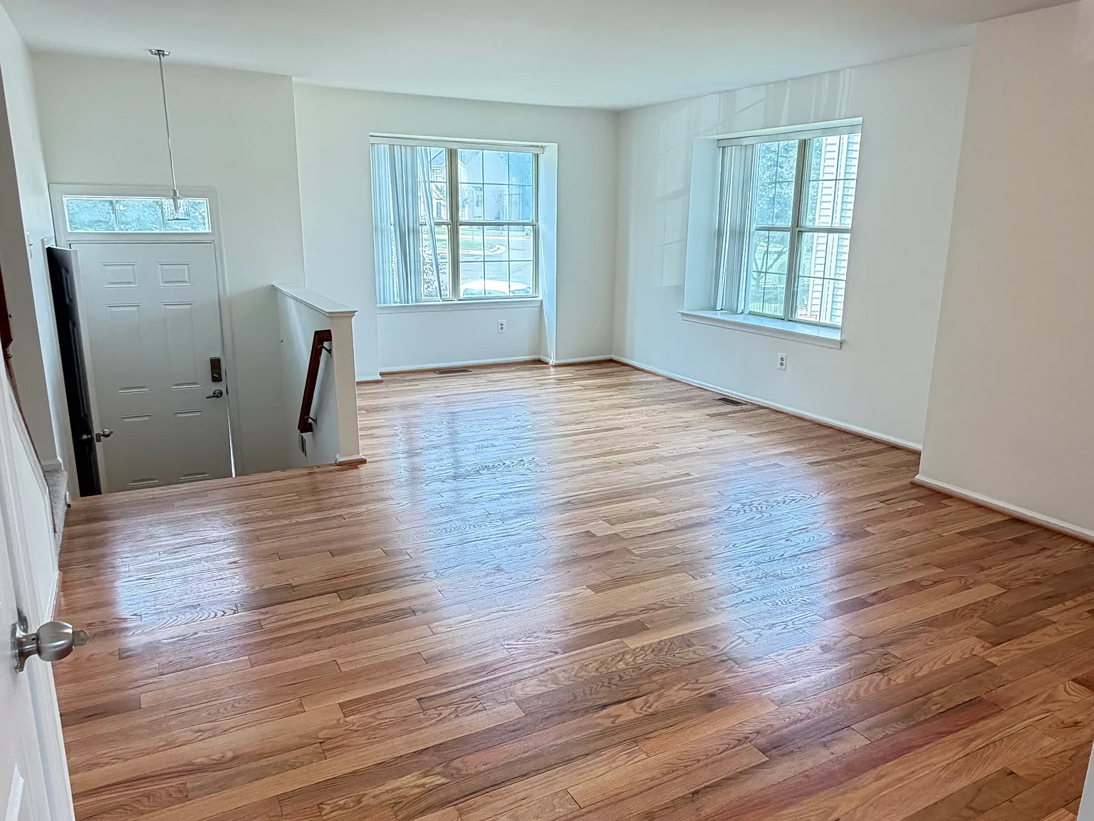 4 bed, 3.5 bath, 1678 sqft, $2,800 — Photo 3