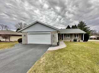 7564 Sorghum Ln, Cherry Valley, IL 61016