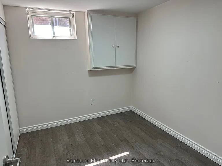 43 Seneca Ave #LOWER — Photo 8