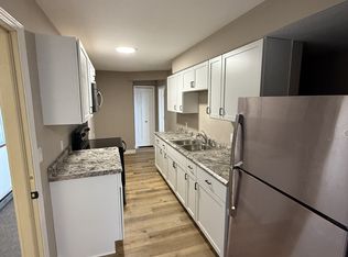 365 State St N APT 6, Eden Valley, MN 55329