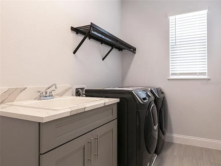 10511 Royal Cypress Way — Photo 22