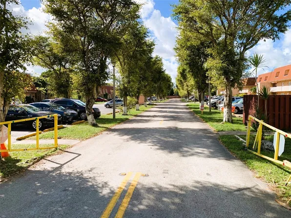 210 NW 107th Ave APT 208, Miami, FL 33172