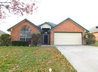 2605 Bauer Dr, Denton, TX 76207