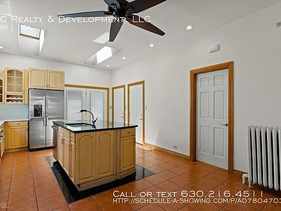 4th image of 2444 N Central Park Ave #1