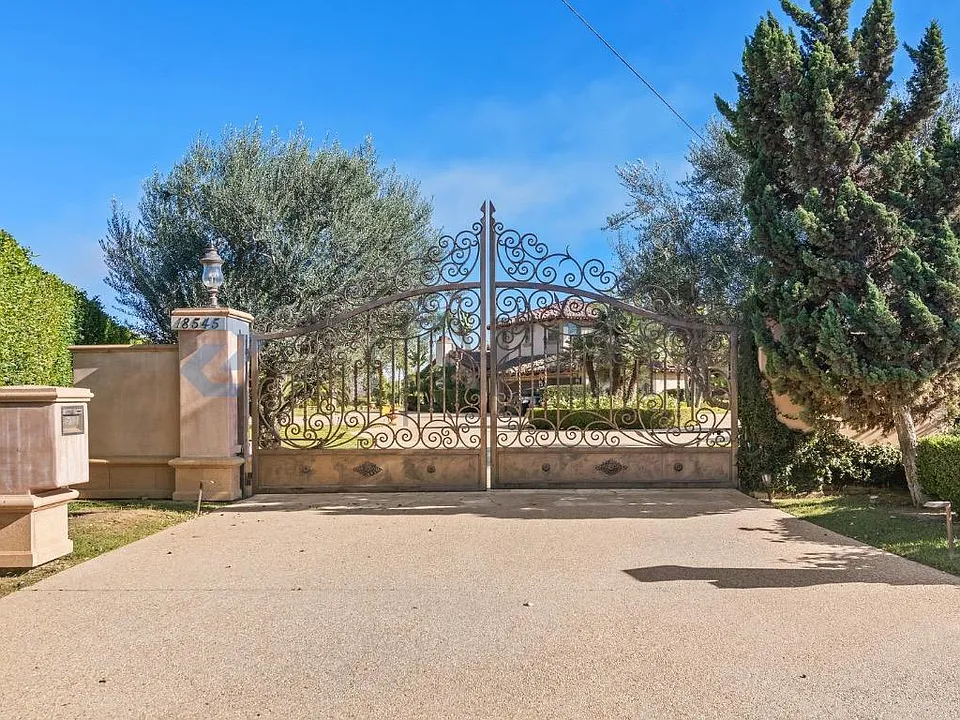 18545 Aliso Canyon Rd