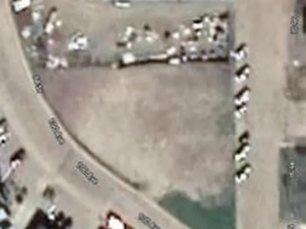 9810 96th St, Peace River, AB T8S 1J3